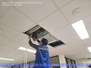 máy lọc không khí âm trần