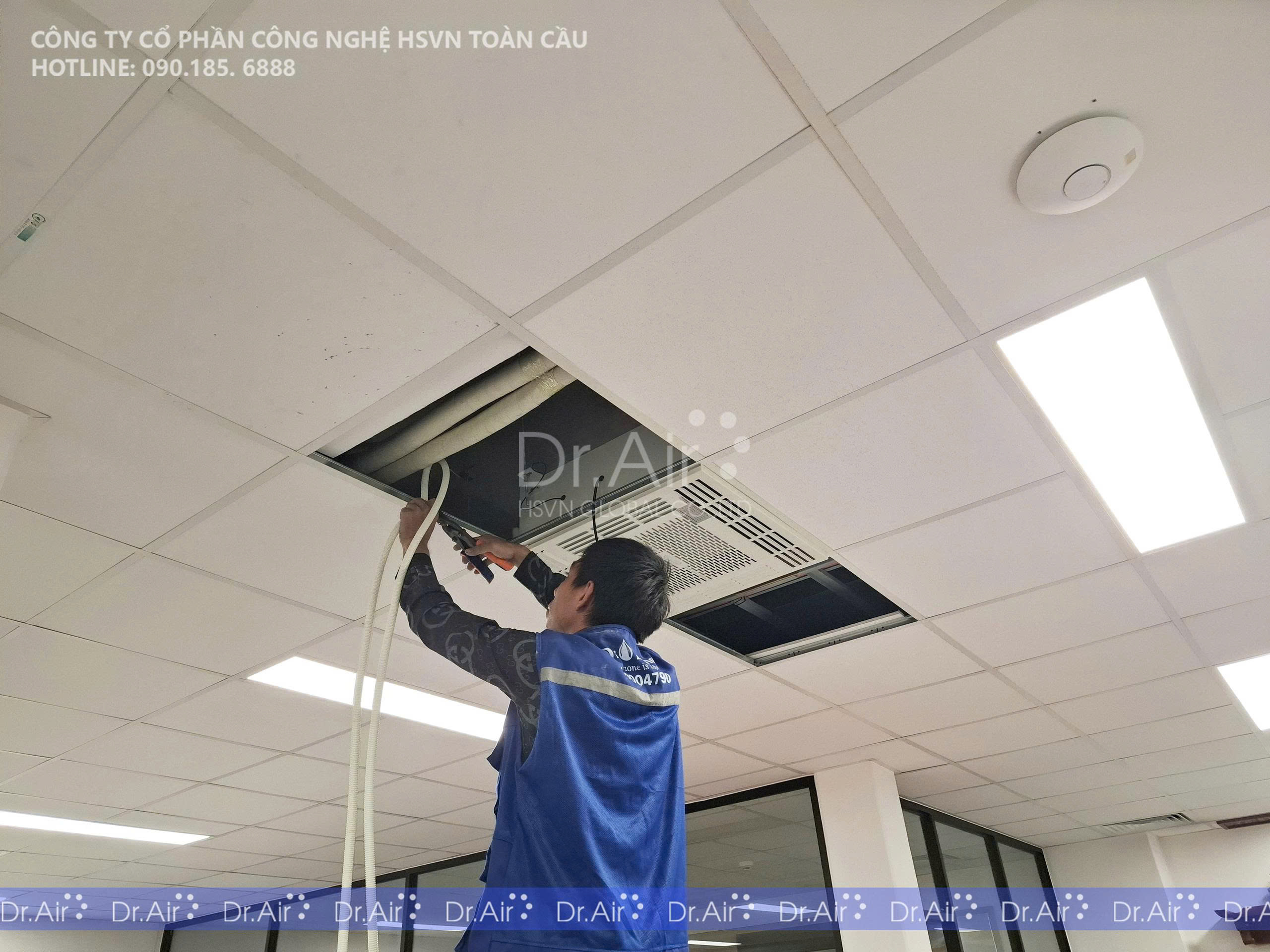 máy lọc không khí âm trần