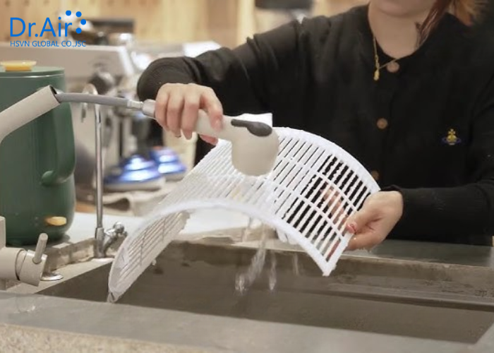 Mẹo tiết kiệm điện trong cách dùng máy hút ẩm mỗi ngày