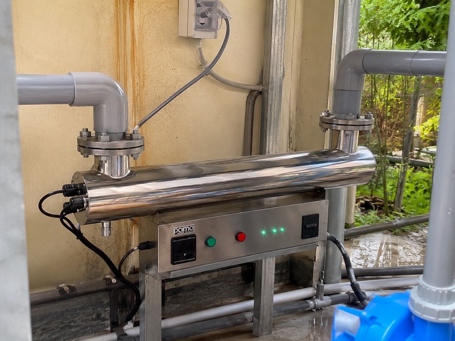 Hình ảnh thực tế thiết bị UV khử khuẩn nước Rama RUD-6B80W